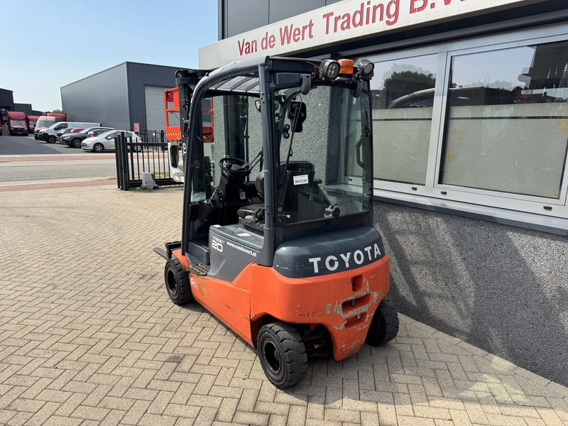 Toyota 8FBM20T Triplo 470 Freelift / Sideshift Elektrisch 2017 6145Hours - Електрокар: снимка 4 Toyota 8FBM20T Triplo 470 Freelift / Sideshift Elektrisch 2017 6145Hours - Електрокар: снимка 4