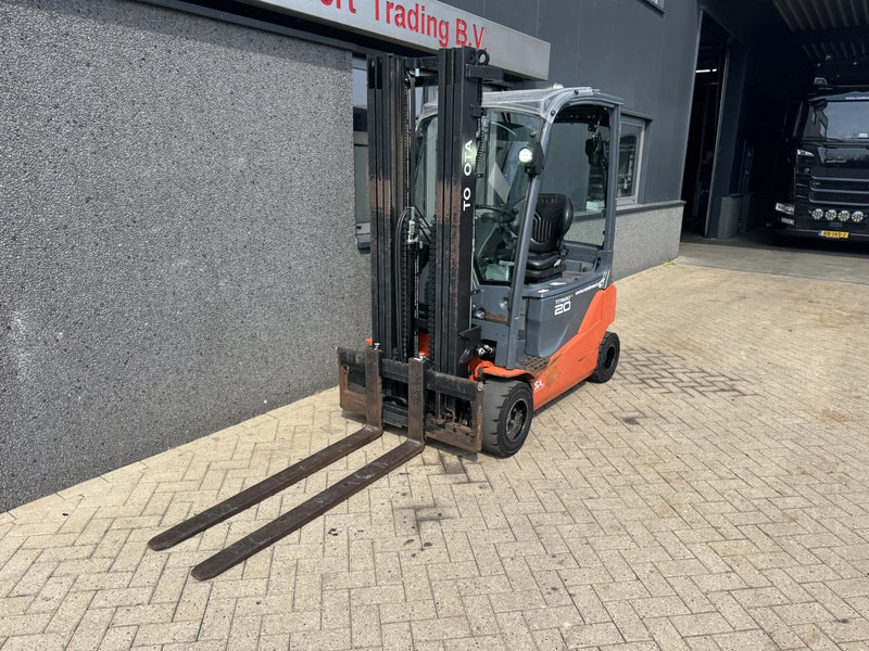 Toyota 8FBM20T Triplo 470 Freelift / Sideshift Elektrisch 2017 6145Hours - Електрокар: снимка 3 Toyota 8FBM20T Triplo 470 Freelift / Sideshift Elektrisch 2017 6145Hours - Електрокар: снимка 3