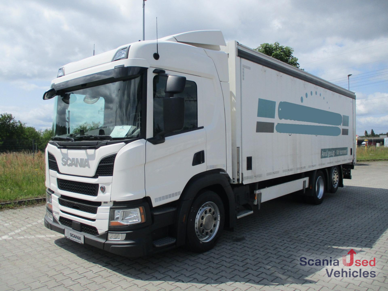 SCANIA P 320 B6x2*4LB - За напитки камион: снимка 1 SCANIA P 320 B6x2*4LB - За напитки камион: снимка 1
