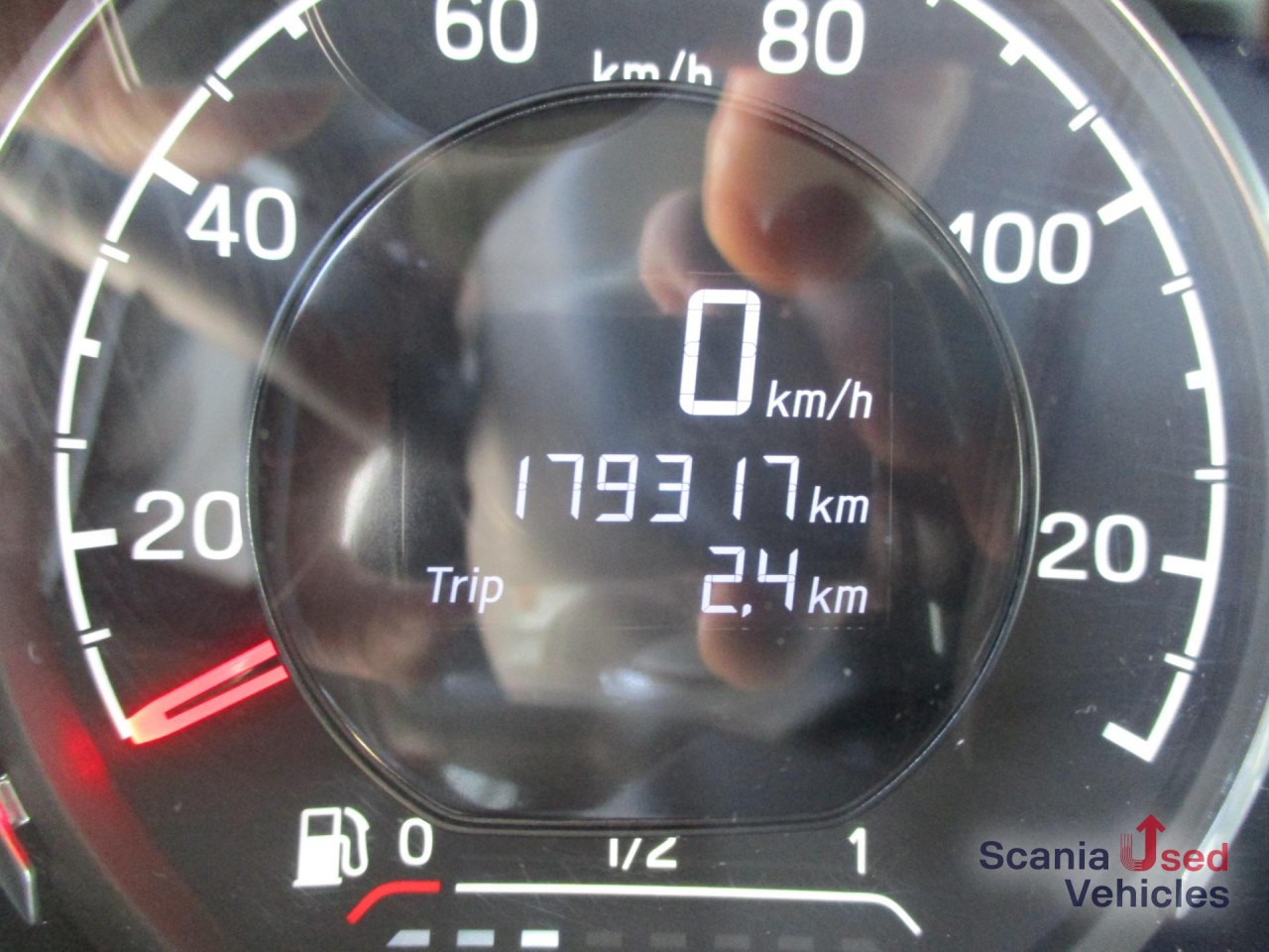 SCANIA P 320 B6x2*4LB - За напитки камион: снимка 4 SCANIA P 320 B6x2*4LB - За напитки камион: снимка 4