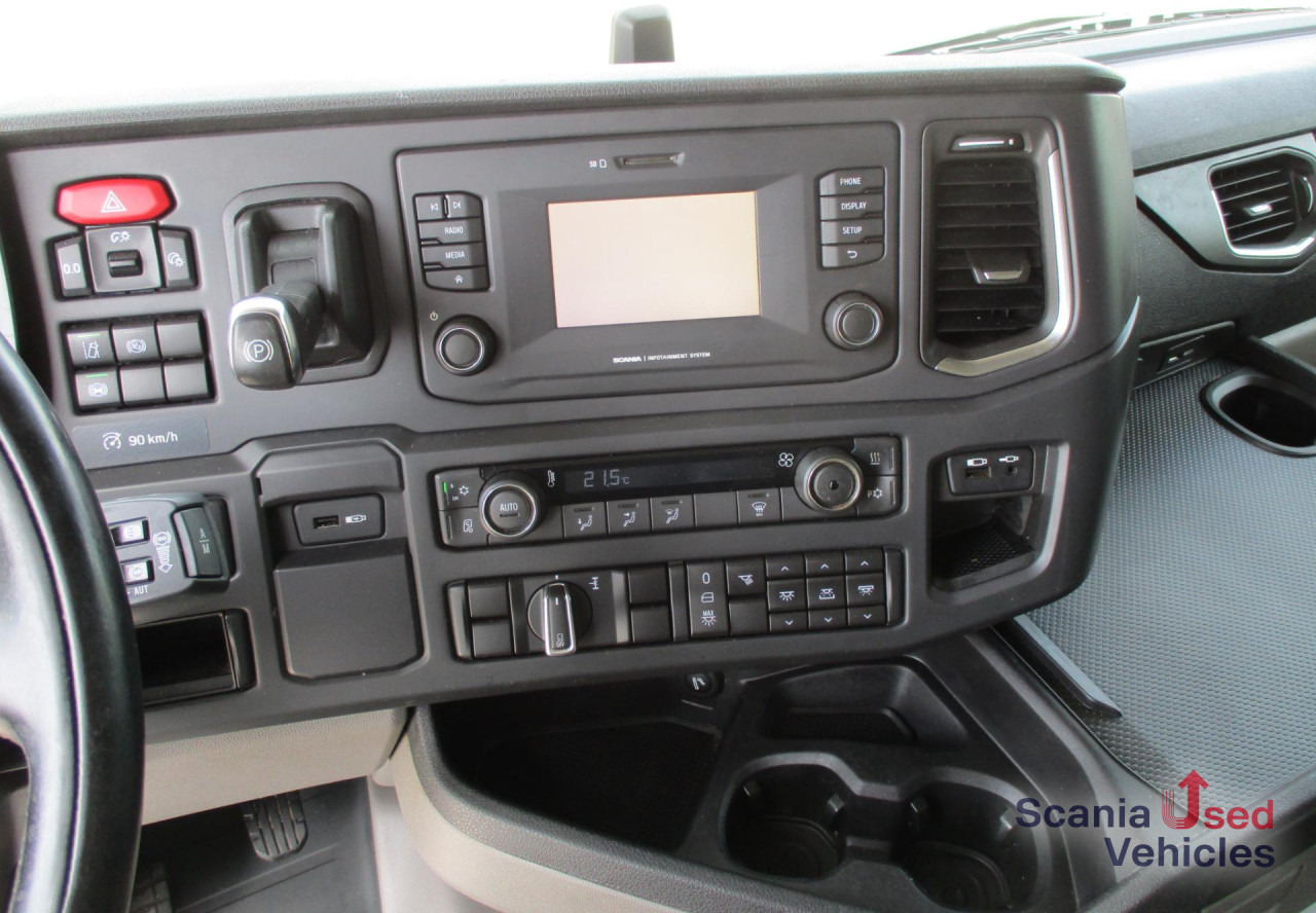 SCANIA R 450 A4x2NA - Влекач: снимка 2 SCANIA R 450 A4x2NA - Влекач: снимка 2