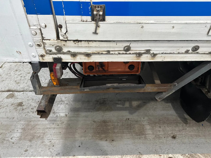 Mercedes-Benz Atego 918 - Камион фургон: снимка 5 Mercedes-Benz Atego 918 - Камион фургон: снимка 5