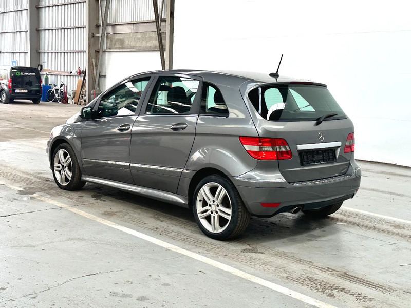 Mercedes-Benz B-Klasse 180 CDI - Седан: снимка 3 Mercedes-Benz B-Klasse 180 CDI - Седан: снимка 3
