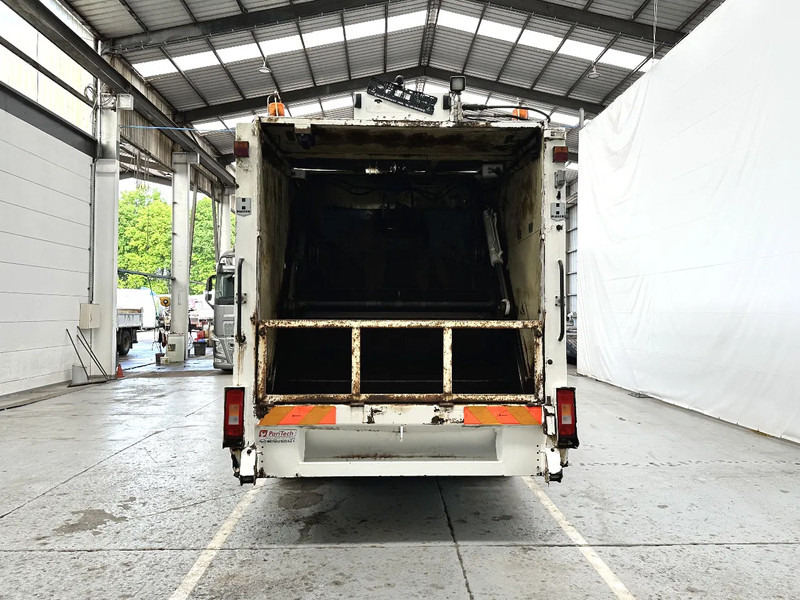 Scania P230 6X2 / Essieu relevable directionnel / Stuurbare liftas / Steerable lift axle - Боклукчийска кола: снимка 4 Scania P230 6X2 / Essieu relevable directionnel / Stuurbare liftas / Steerable lift axle - Боклукчийска кола: снимка 4