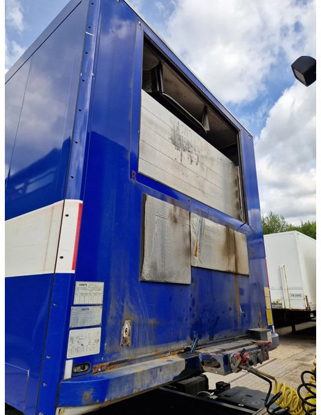 Schmitz Cargobull SKO 24 - Затворена каросерия полуремарке: снимка 3 Schmitz Cargobull SKO 24 - Затворена каросерия полуремарке: снимка 3
