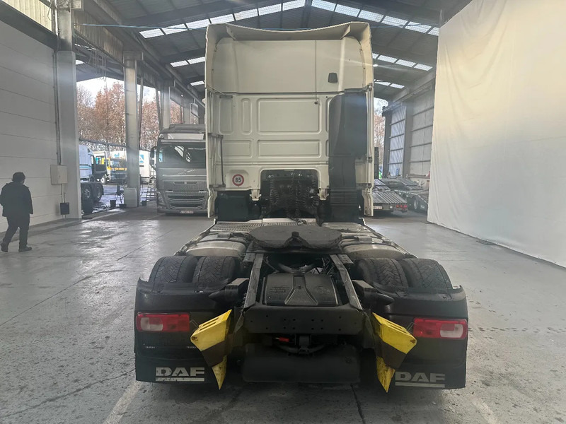 DAF XF 106.460 SUPERSPACECAB - Влекач: снимка 4 DAF XF 106.460 SUPERSPACECAB - Влекач: снимка 4