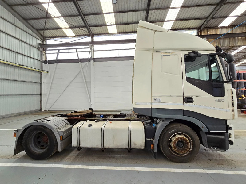 Iveco Stralis 420 RETARDER / EURO 5 STANDAIRCO - Влекач: снимка 4 Iveco Stralis 420 RETARDER / EURO 5 STANDAIRCO - Влекач: снимка 4