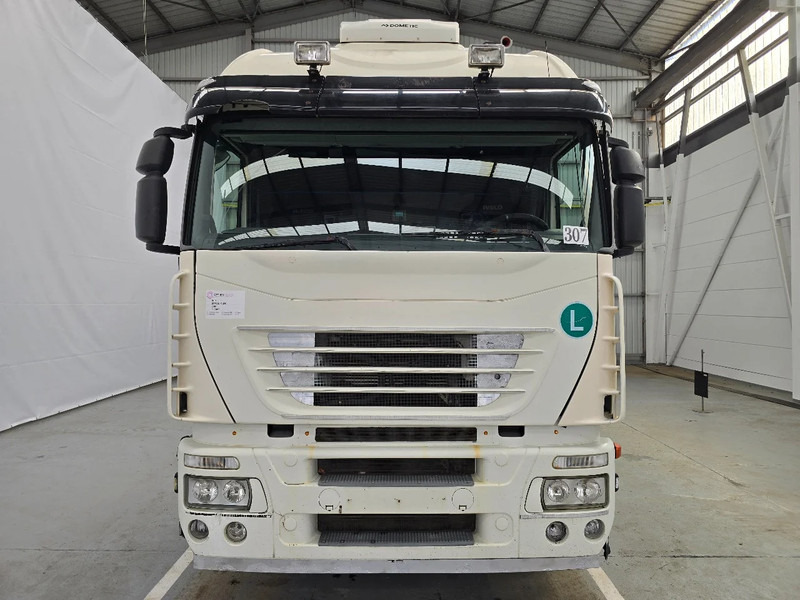 Iveco Stralis 420 RETARDER / EURO 5 STANDAIRCO - Влекач: снимка 2 Iveco Stralis 420 RETARDER / EURO 5 STANDAIRCO - Влекач: снимка 2