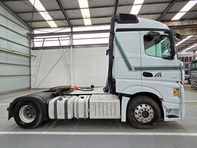 Mercedes-Benz Actros 1843 PTO / AIRCO - Влекач: снимка 4 Mercedes-Benz Actros 1843 PTO / AIRCO - Влекач: снимка 4