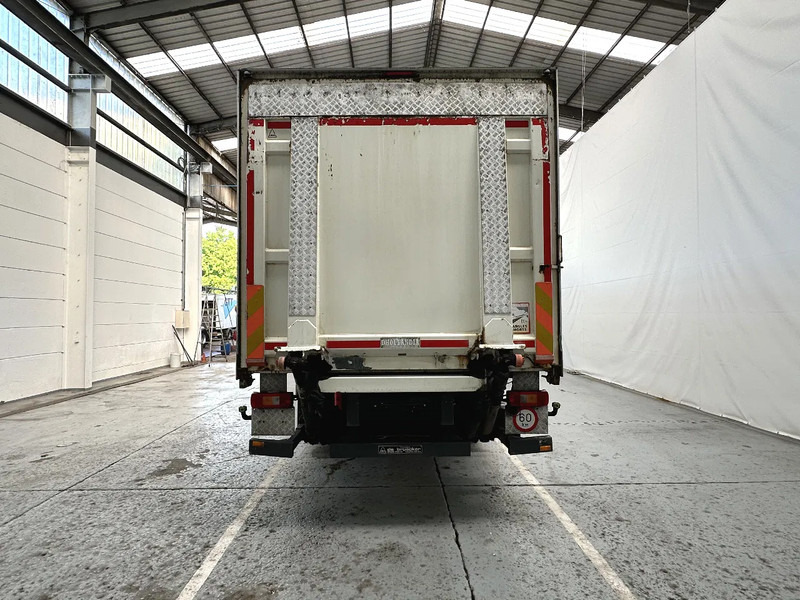 Volvo FM 330 / Essieu relevable et directionnel / Steerable lift axle / Lift as en stuuras - Камион с брезент: снимка 4 Volvo FM 330 / Essieu relevable et directionnel / Steerable lift axle / Lift as en stuuras - Камион с брезент: снимка 4