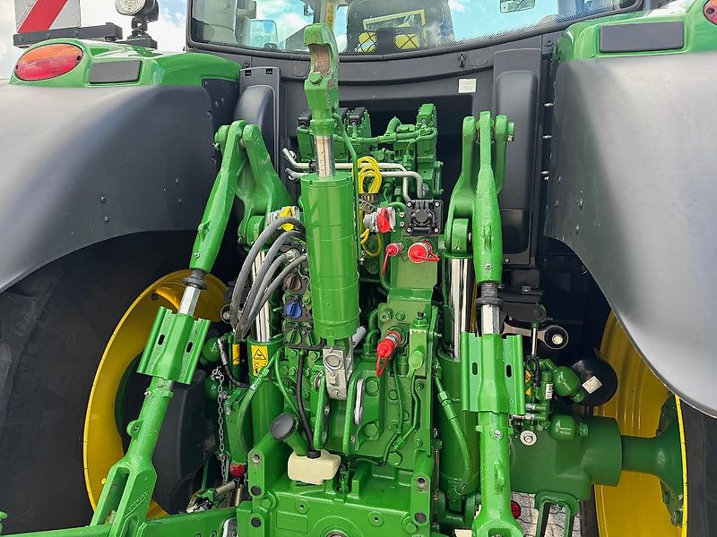 John Deere 6R195 AP 50KM COMMAND-PRO G5-PLUS 2024 690 UUR!!! - Трактор: снимка 4 John Deere 6R195 AP 50KM COMMAND-PRO G5-PLUS 2024 690 UUR!!! - Трактор: снимка 4