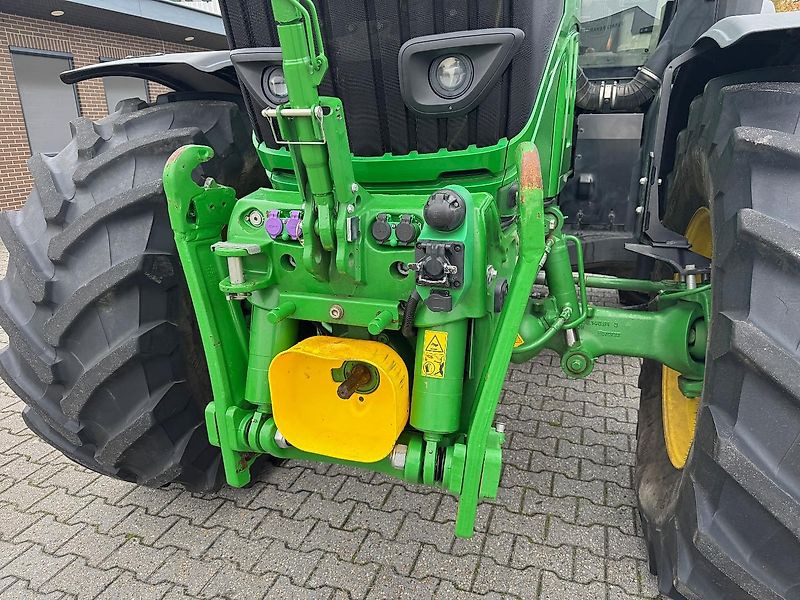 John Deere 6R250 AP 50KM COMMAND-PRO FH+FA 2022 2800 UUR!!! - Трактор: снимка 2 John Deere 6R250 AP 50KM COMMAND-PRO FH+FA 2022 2800 UUR!!! - Трактор: снимка 2
