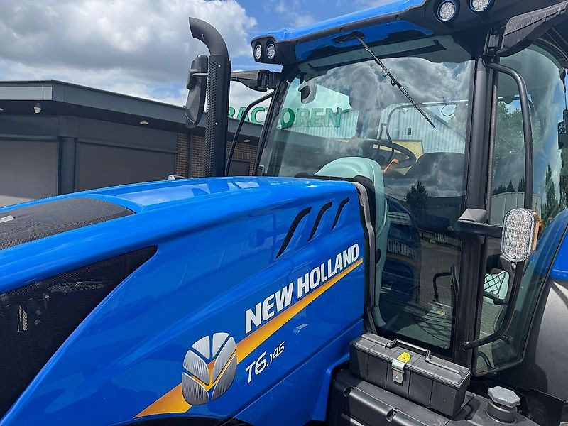 Трактор New Holland T6.145 EC40 GEVEERDE VOORAS 2023 500 UUR!!!: снимка 6