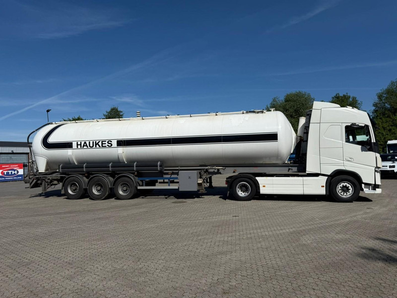 Benalu T39NLNEP Tipper Aluminium 6 compartiments - Полуремарке цистерна: снимка 2 Benalu T39NLNEP Tipper Aluminium 6 compartiments - Полуремарке цистерна: снимка 2