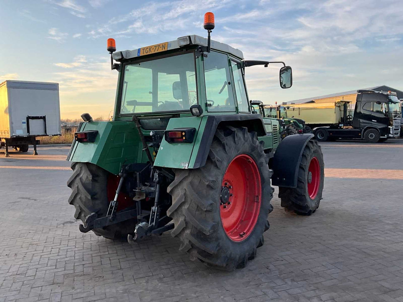 1982 FENDT FARMER 312 LSA ALL-WHEEL DRIVE FARM TRACTOR - Трактор: снимка 5 1982 FENDT FARMER 312 LSA ALL-WHEEL DRIVE FARM TRACTOR - Трактор: снимка 5