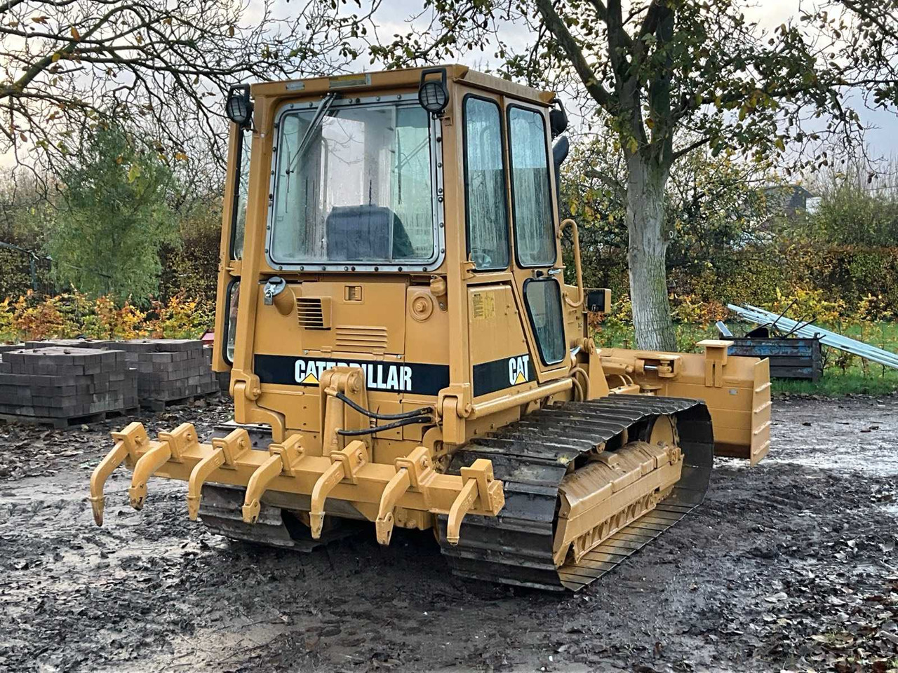 1992 CATERPILLAR D4C SERIES 2 BULLDOZER - Булдозер: снимка 5 1992 CATERPILLAR D4C SERIES 2 BULLDOZER - Булдозер: снимка 5