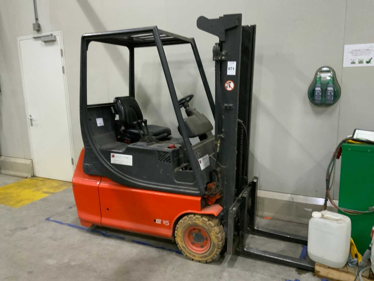 1997 LINDE E16 FORKLIFT - Мотокар: снимка 1 1997 LINDE E16 FORKLIFT - Мотокар: снимка 1