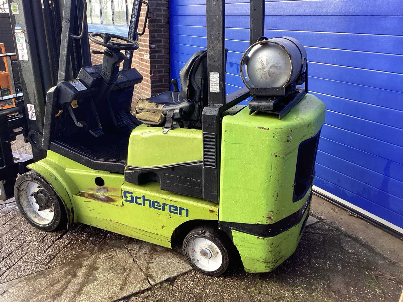 Мотокар 1999 CLARK CGC30 FORKLIFT 7300 MM: снимка 6 Мотокар 1999 CLARK CGC30 FORKLIFT 7300 MM: снимка 6