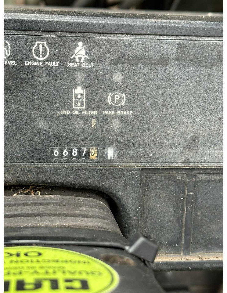 Мотокар 1999 CLARK CGC30 FORKLIFT 7300 MM: снимка 16 Мотокар 1999 CLARK CGC30 FORKLIFT 7300 MM: снимка 16