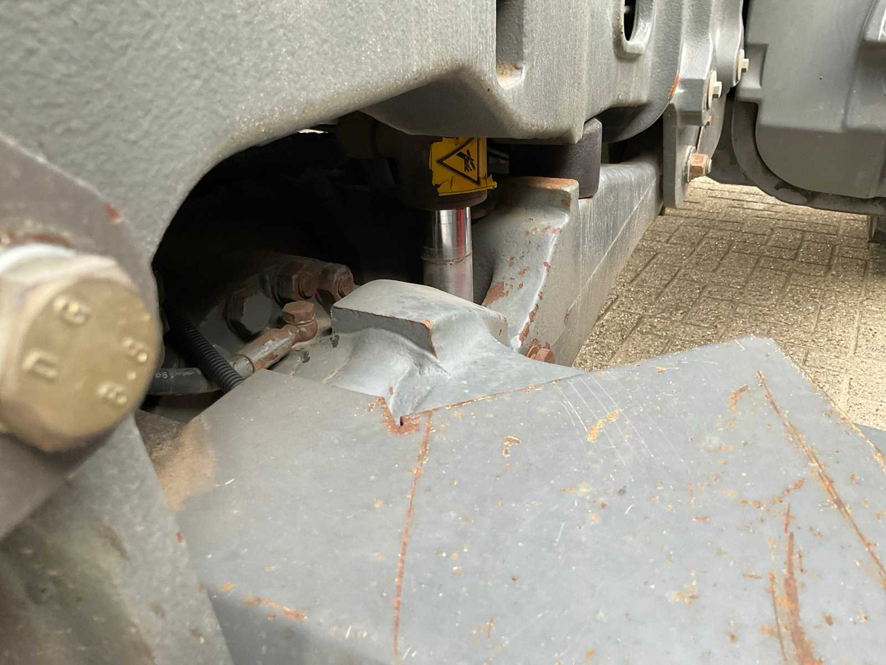 Трактор 2000 FENDT VARIO 712 ALL-WHEEL DRIVE FARM TRACTOR: снимка 10 Трактор 2000 FENDT VARIO 712 ALL-WHEEL DRIVE FARM TRACTOR: снимка 10