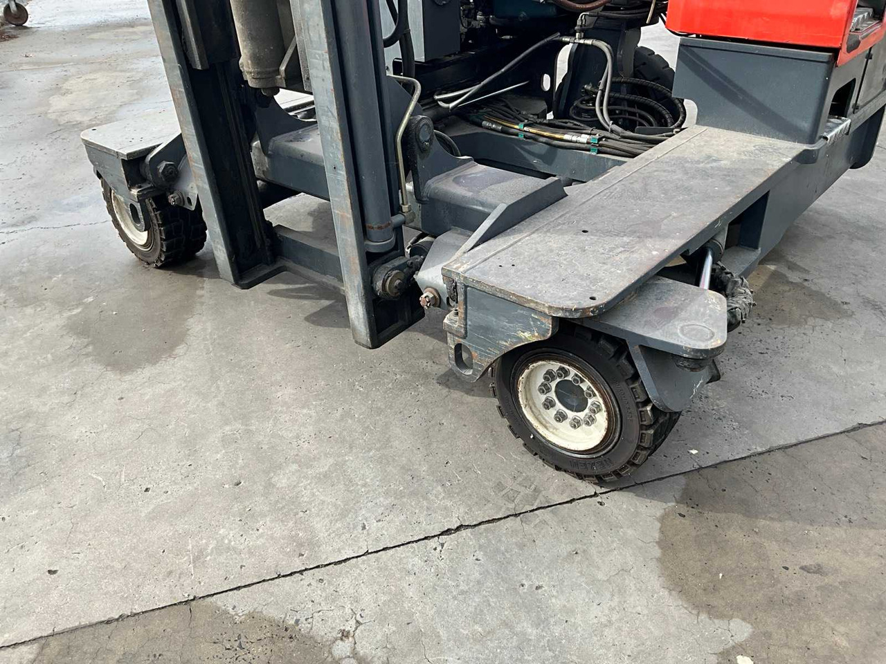 2001 COMBILIFT 4500 FORKLIFT 4-WAY - Мотокар: снимка 4 2001 COMBILIFT 4500 FORKLIFT 4-WAY - Мотокар: снимка 4