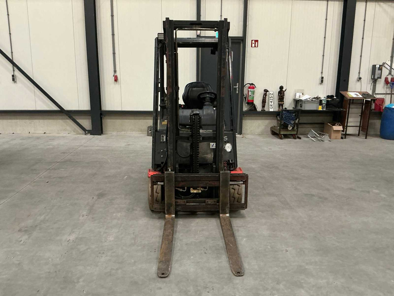 2001 LINDE E16C-02 FORKLIFT - Мотокар: снимка 5 2001 LINDE E16C-02 FORKLIFT - Мотокар: снимка 5