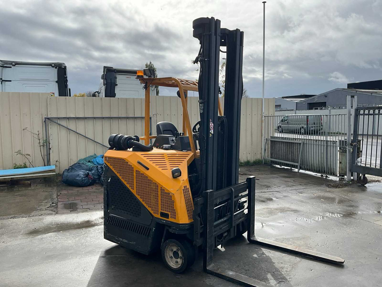 2003 COMBILIFT C2500CB FORKLIFT 4-WAY - Мотокар: снимка 5 2003 COMBILIFT C2500CB FORKLIFT 4-WAY - Мотокар: снимка 5