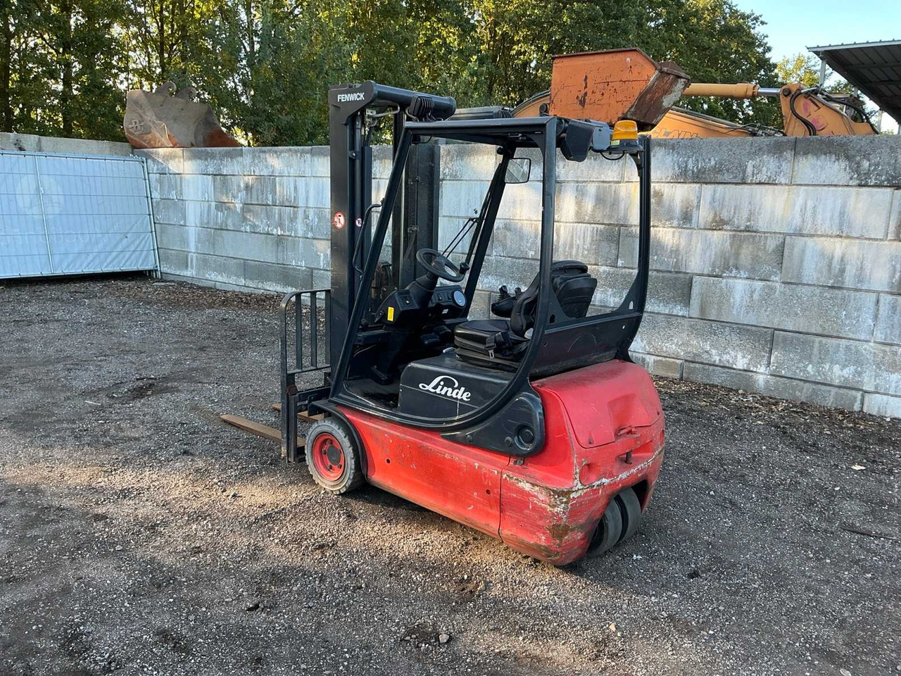 2003 LINDE E16 C02 FORKLIFT - Мотокар: снимка 3 2003 LINDE E16 C02 FORKLIFT - Мотокар: снимка 3