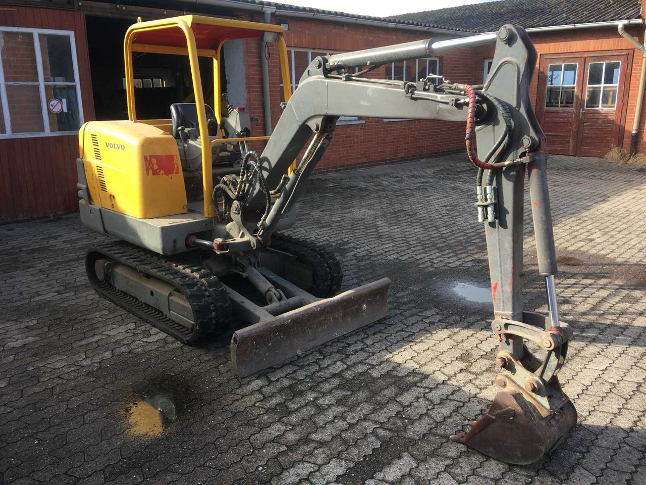 2004 VOLVO EC27C CRAWLER EXCAVATOR - Багер: снимка 1 2004 VOLVO EC27C CRAWLER EXCAVATOR - Багер: снимка 1