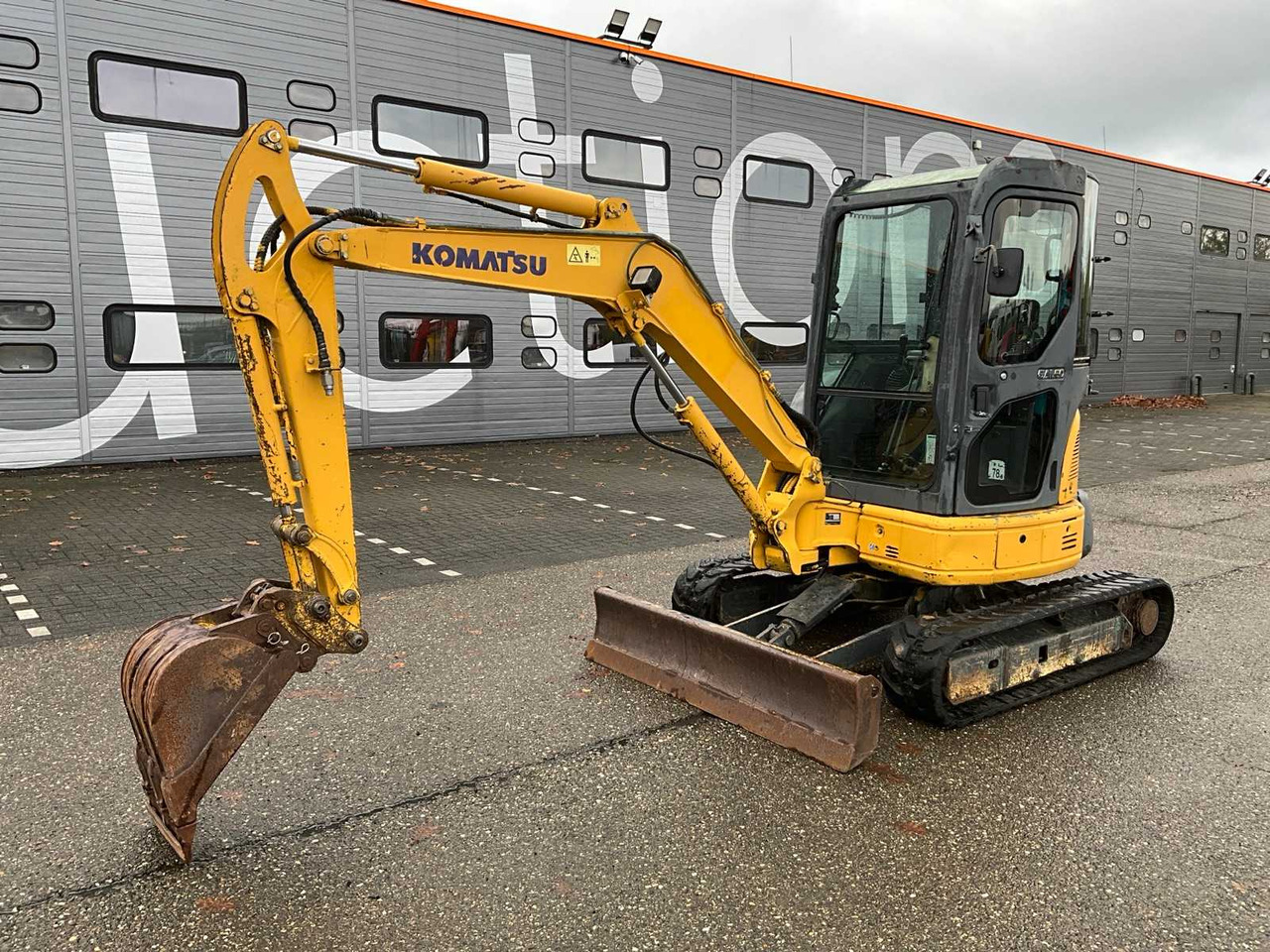 2006 KOMATSU PC35MR-2 MIDI EXCAVATOR - Багер: снимка 1 2006 KOMATSU PC35MR-2 MIDI EXCAVATOR - Багер: снимка 1