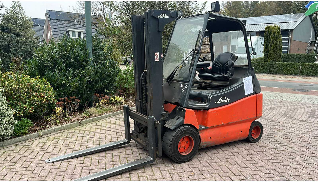 2006 LINDE E30-03 FORKLIFT - Мотокар: снимка 1 2006 LINDE E30-03 FORKLIFT - Мотокар: снимка 1