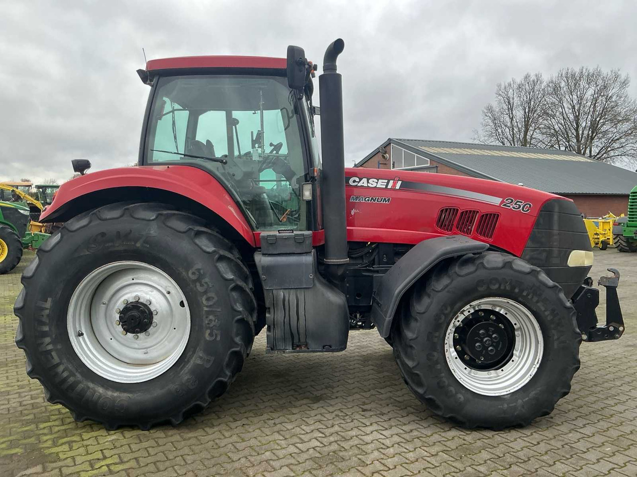 2007 CASE INTERNATIONAL MAGNUM MX 250 ALL-WHEEL DRIVE FARM TRACTOR - Трактор: снимка 3 2007 CASE INTERNATIONAL MAGNUM MX 250 ALL-WHEEL DRIVE FARM TRACTOR - Трактор: снимка 3