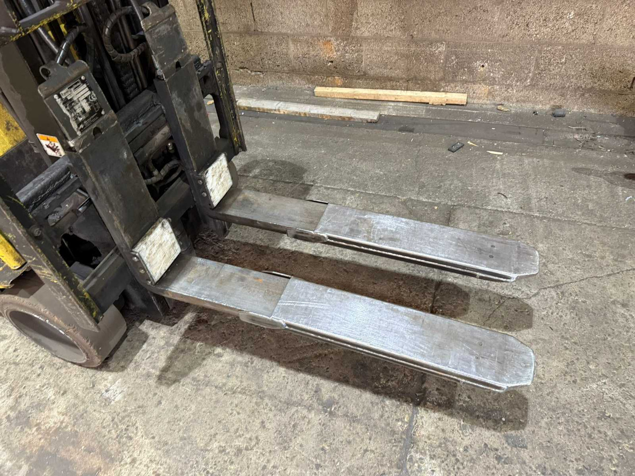 2008 HYSTER E2.00XMS FORKLIFT BATTERY 2024 (2000KG) - Мотокар: снимка 5 2008 HYSTER E2.00XMS FORKLIFT BATTERY 2024 (2000KG) - Мотокар: снимка 5