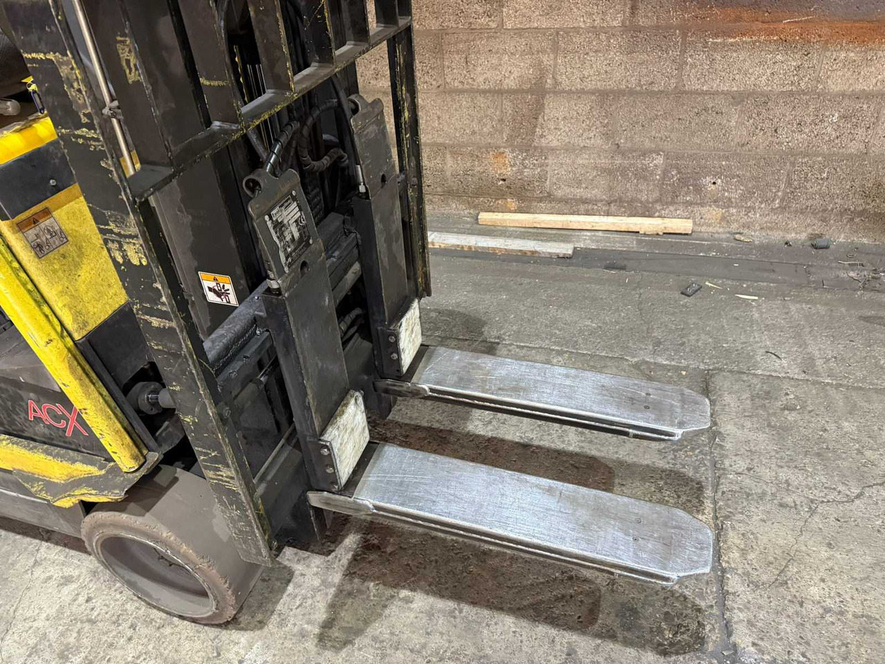 2008 HYSTER E2.00XMS FORKLIFT BATTERY 2024 (2000KG) - Мотокар: снимка 4 2008 HYSTER E2.00XMS FORKLIFT BATTERY 2024 (2000KG) - Мотокар: снимка 4