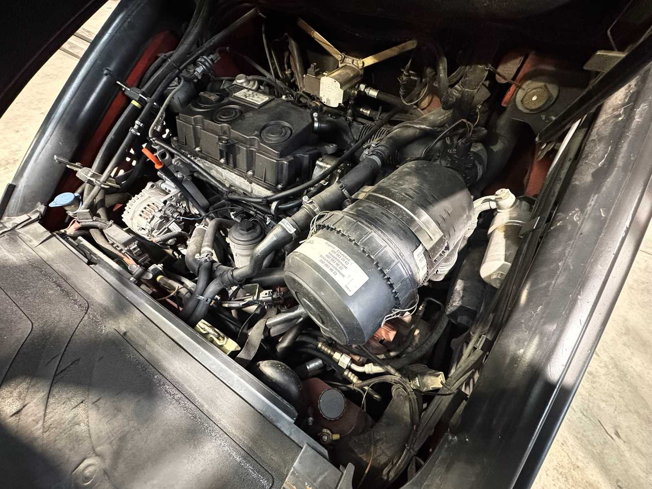 Мотокар 2010 LINDE H30D-01 3.000KG 3.+4. VALVE FORK ADJUSTER TRIPLEX DIESEL FORKLIFT FORKLIFT 10,482 HOURS.: снимка 19 Мотокар 2010 LINDE H30D-01 3.000KG 3.+4. VALVE FORK ADJUSTER TRIPLEX DIESEL FORKLIFT FORKLIFT 10,482 HOURS.: снимка 19