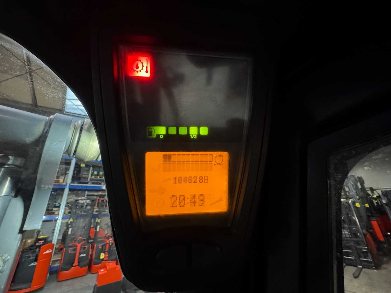 Мотокар 2010 LINDE H30D-01 3.000KG 3.+4. VALVE FORK ADJUSTER TRIPLEX DIESEL FORKLIFT FORKLIFT 10,482 HOURS.: снимка 18 Мотокар 2010 LINDE H30D-01 3.000KG 3.+4. VALVE FORK ADJUSTER TRIPLEX DIESEL FORKLIFT FORKLIFT 10,482 HOURS.: снимка 18