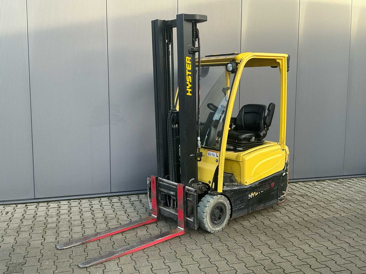 2012 HYSTER J1.6XNT SWB FORKLIFT - Мотокар: снимка 1 2012 HYSTER J1.6XNT SWB FORKLIFT - Мотокар: снимка 1