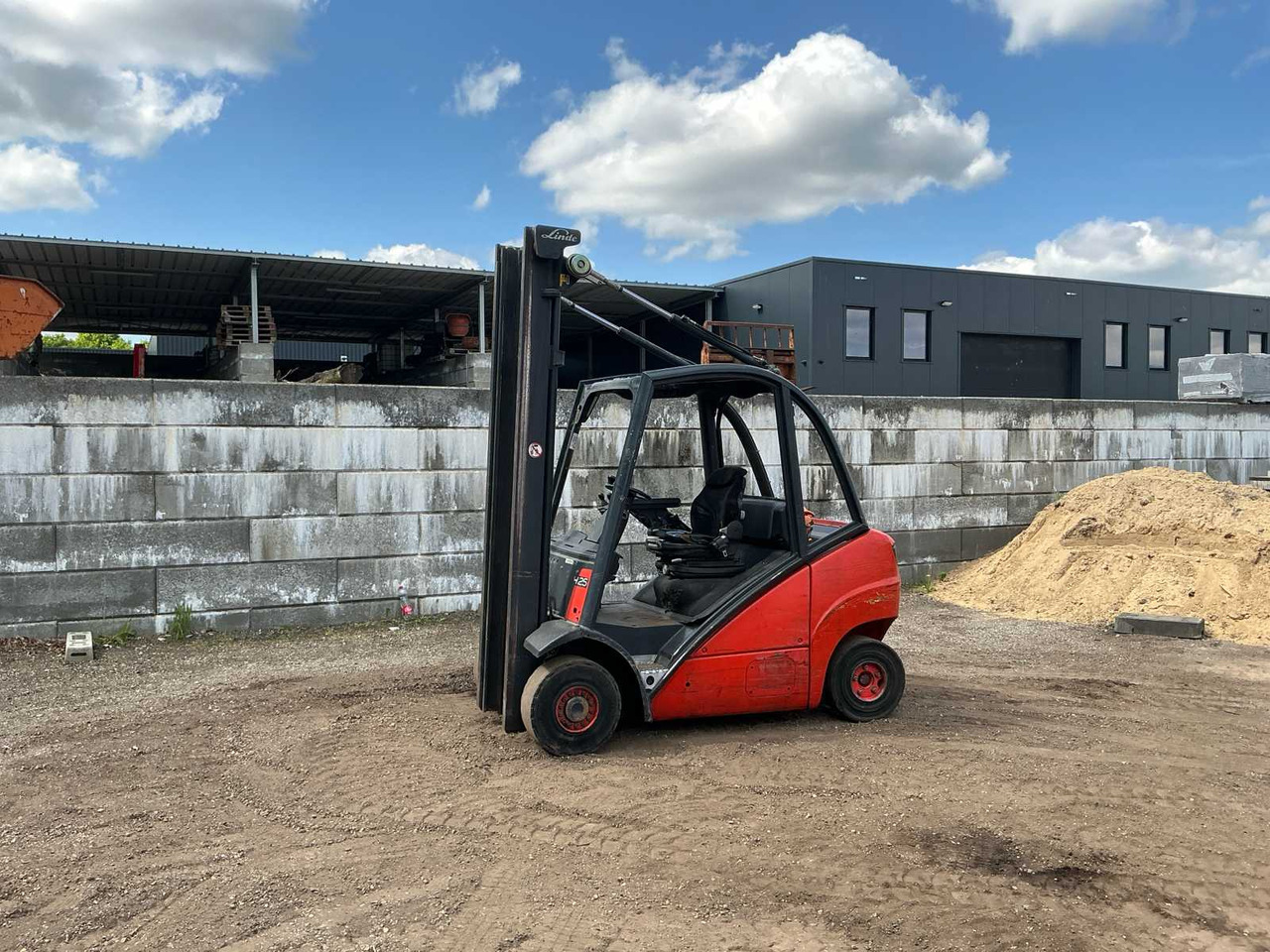 2013 LINDE H25T FORKLIFT TRUCK - Мотокар: снимка 1 2013 LINDE H25T FORKLIFT TRUCK - Мотокар: снимка 1
