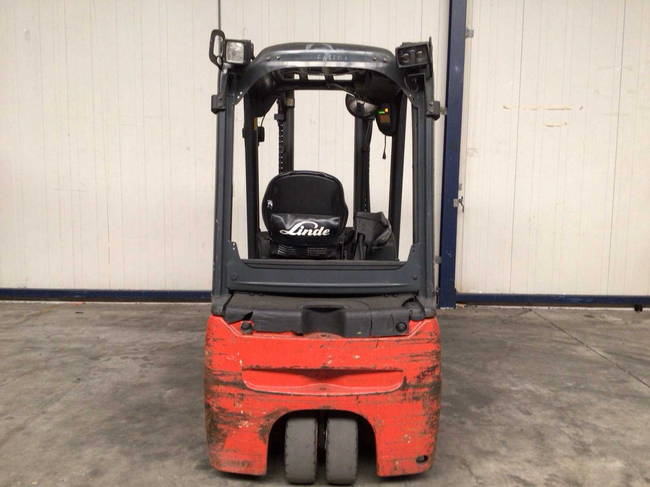 2014 LINDE E18 FORKLIFT - Мотокар: снимка 5 2014 LINDE E18 FORKLIFT - Мотокар: снимка 5
