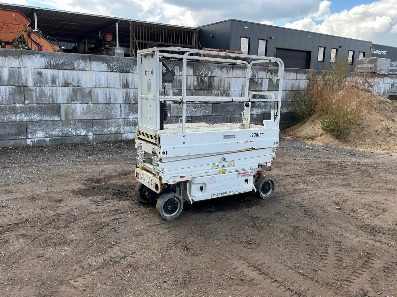 2015 JLG 1930ES SCISSOR LIFT - Работна площадка: снимка 1 2015 JLG 1930ES SCISSOR LIFT - Работна площадка: снимка 1