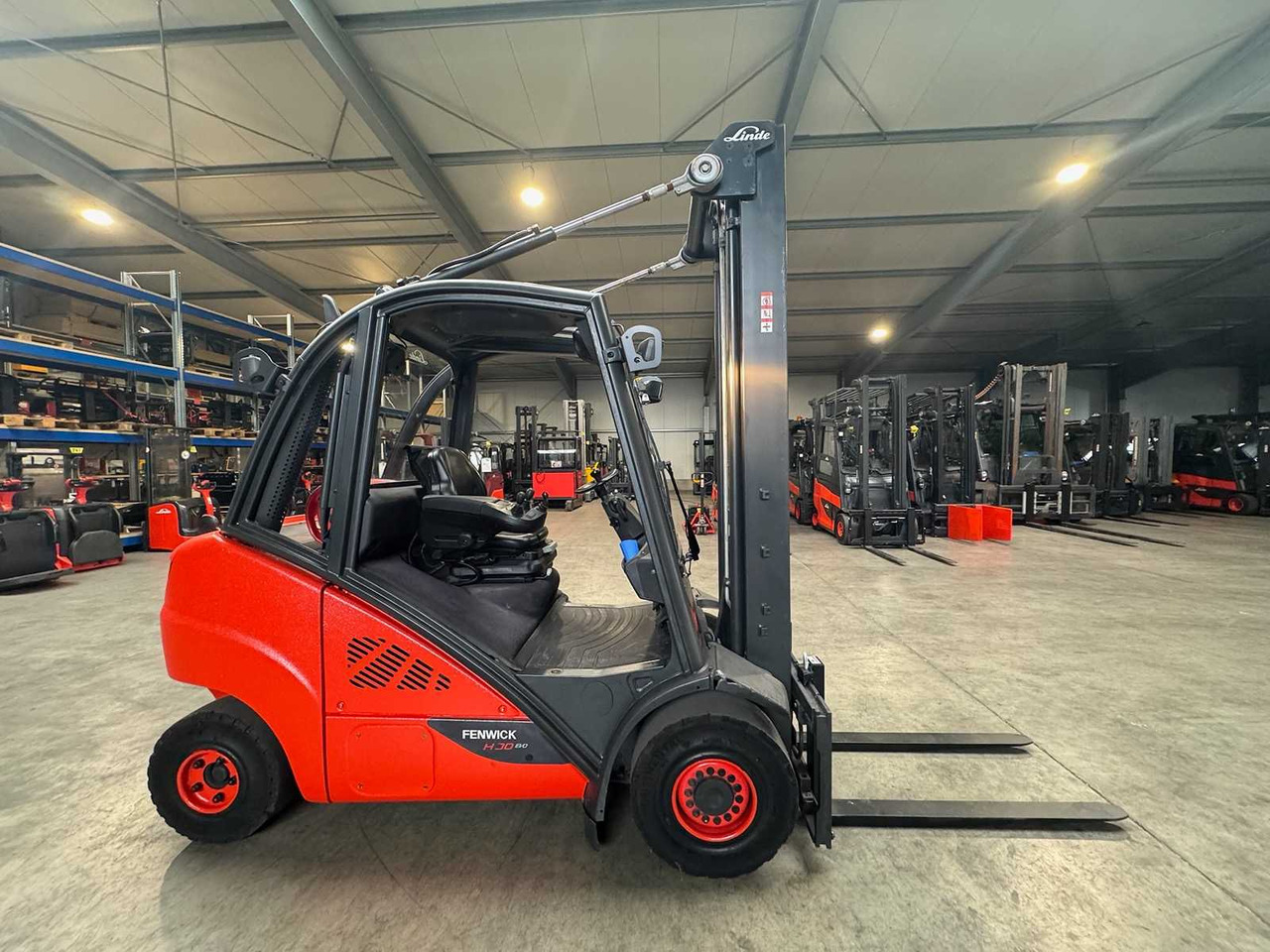 2015 SERVICE + UVV 09/2026 LINDE H30T 3,000KG TRIPLEX 645CM GAS FORKLIFT FORKLIFT 4,066 HOURS - Мотокар: снимка 5 2015 SERVICE + UVV 09/2026 LINDE H30T 3,000KG TRIPLEX 645CM GAS FORKLIFT FORKLIFT 4,066 HOURS - Мотокар: снимка 5