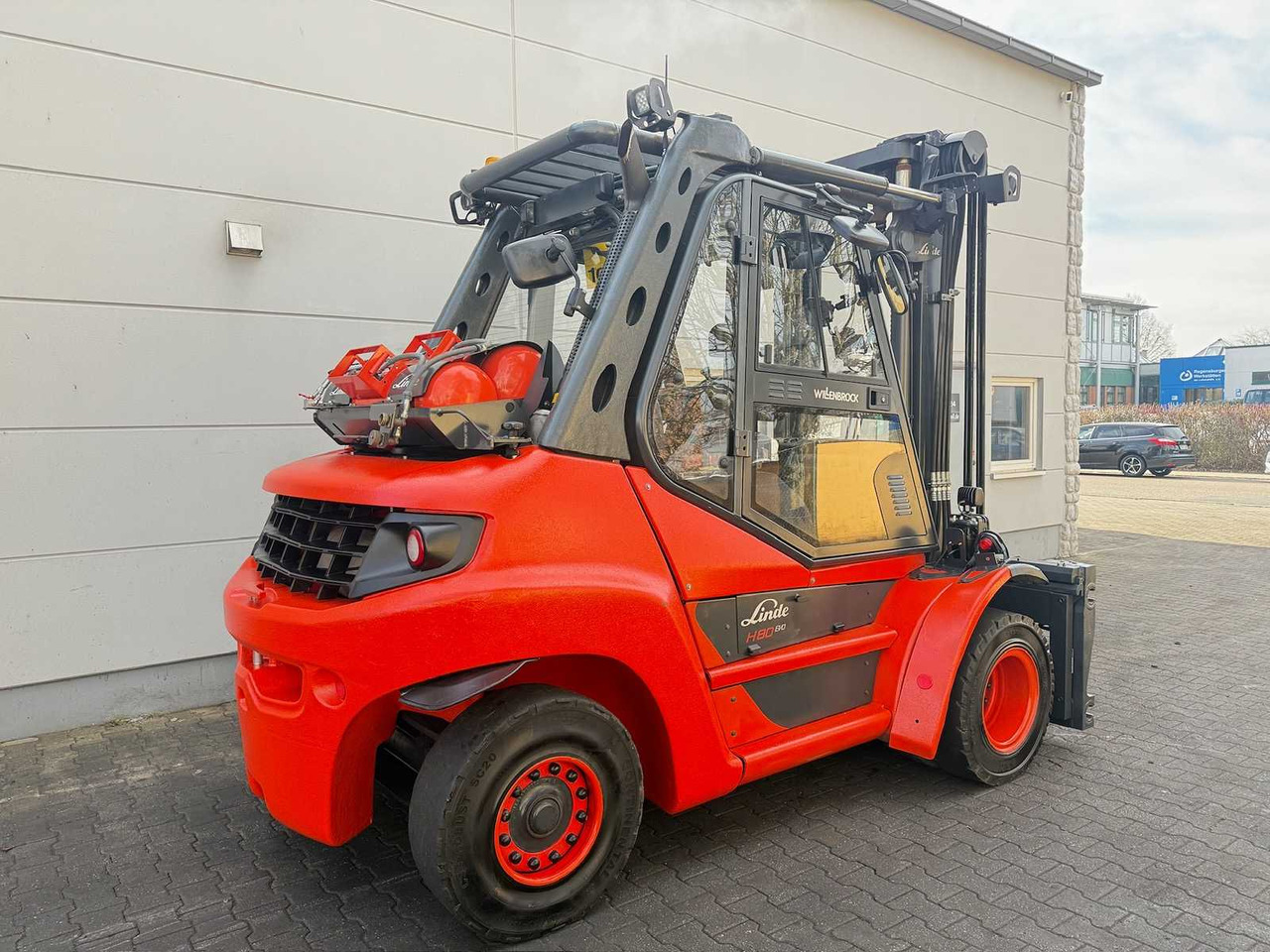 2018 LINDE H80T H80 8,000KG GAS FORKLIFT FORKLIFT 3+4TH VALVE 9,232 HOURS. - Мотокар: снимка 4 2018 LINDE H80T H80 8,000KG GAS FORKLIFT FORKLIFT 3+4TH VALVE 9,232 HOURS. - Мотокар: снимка 4