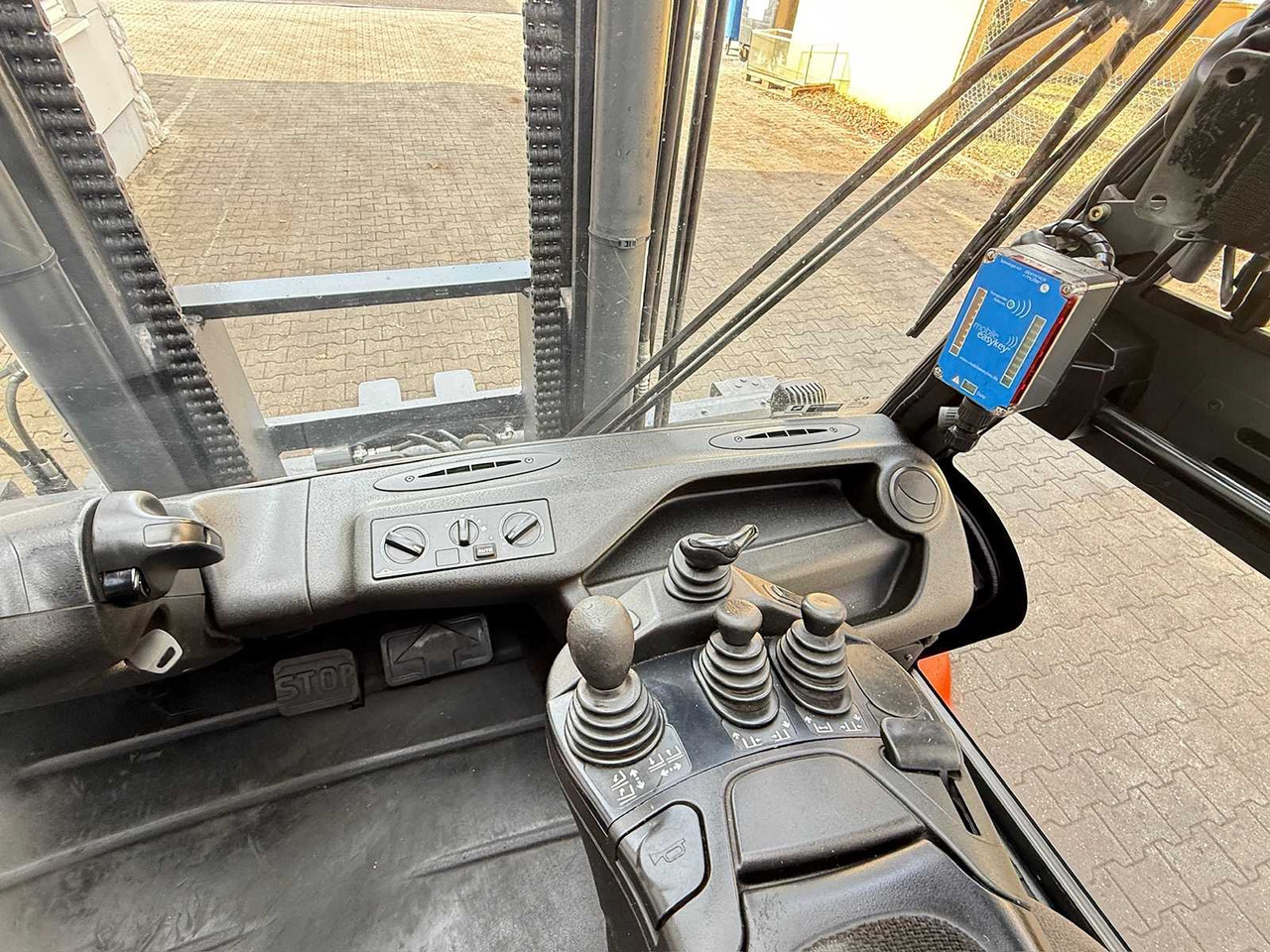 Мотокар 2018 LINDE H80T H80 8,000KG GAS FORKLIFT FORKLIFT 3+4TH VALVE 9,232 HOURS.: снимка 17