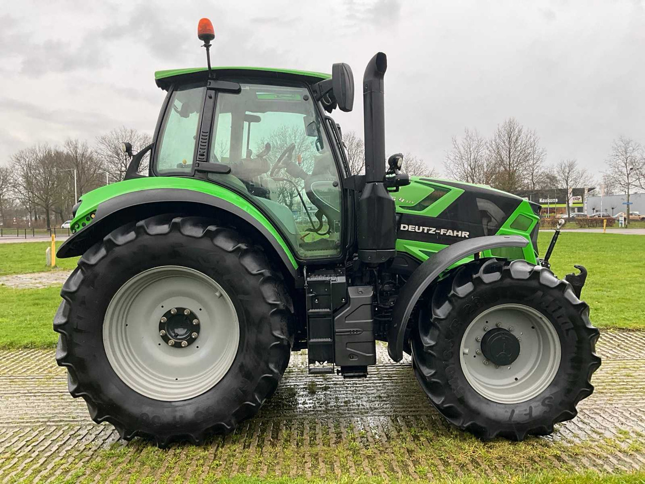 2019 DEUTZ-FAHR AGROTRON 6175.4 TTV VARIO ALL-WHEEL DRIVE FARM TRACTOR - Трактор: снимка 5 2019 DEUTZ-FAHR AGROTRON 6175.4 TTV VARIO ALL-WHEEL DRIVE FARM TRACTOR - Трактор: снимка 5