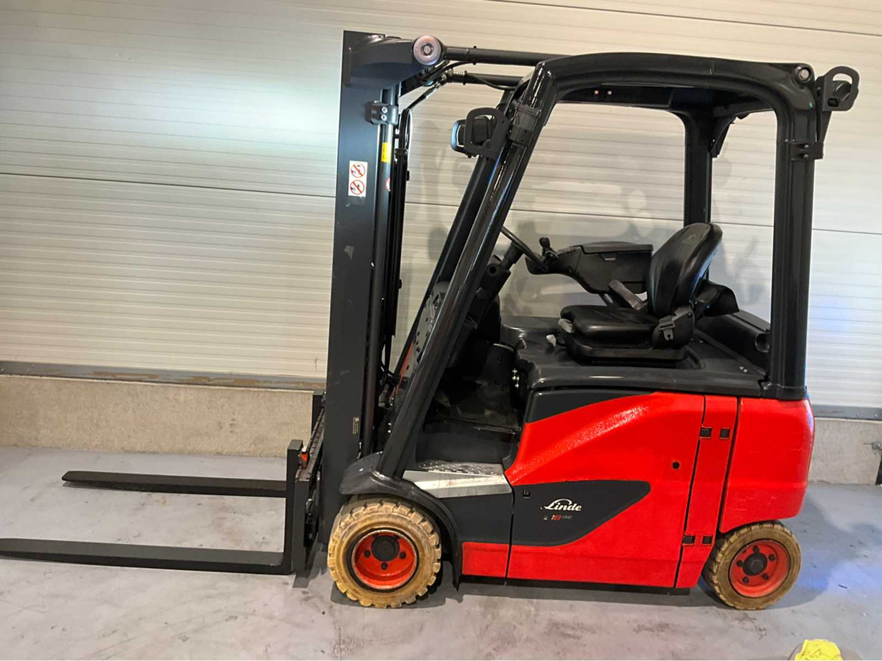 2019 LINDE E18PH-02 1800KG FORKLIFT - Мотокар: снимка 3 2019 LINDE E18PH-02 1800KG FORKLIFT - Мотокар: снимка 3