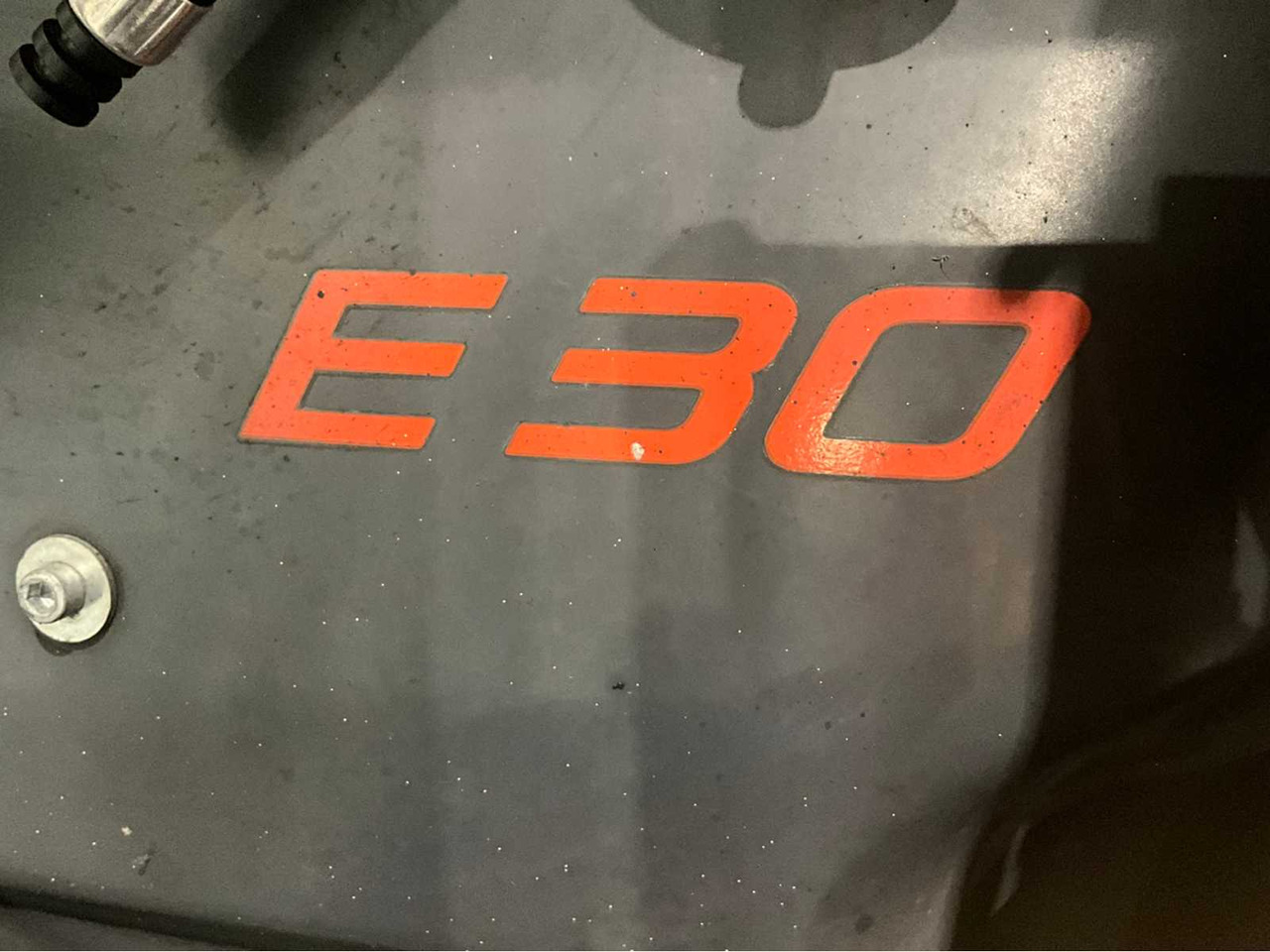 Мотокар 2019 LINDE E30HL-01/600 3000KG SPOON ADJUSTER BATTERY 2023 FORKLIFT: снимка 28