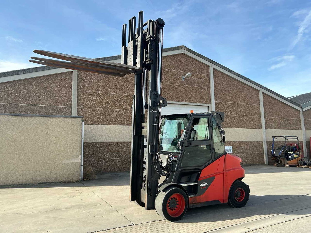 2020 LINDE E80-01/900 FORKLIFT - Мотокар: снимка 2 2020 LINDE E80-01/900 FORKLIFT - Мотокар: снимка 2