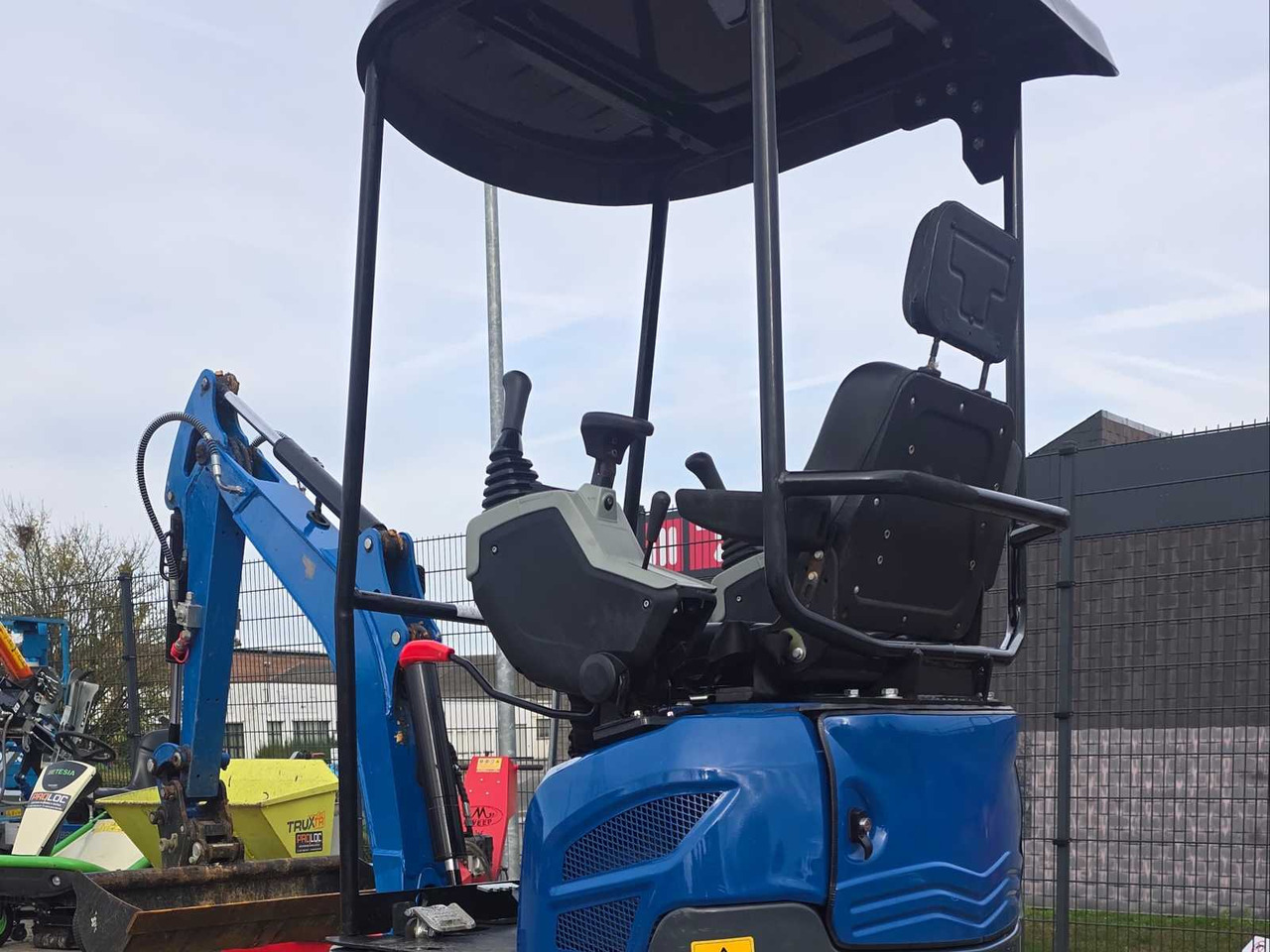 2024 HYDRAULIC EXCAVATOR NDI322 MINI EXCAVATOR - Мини багер: снимка 2 2024 HYDRAULIC EXCAVATOR NDI322 MINI EXCAVATOR - Мини багер: снимка 2