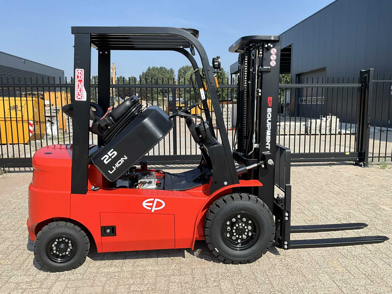 Мотокар 2025 EP EFL 252 XS FORKLIFT: снимка 14 Мотокар 2025 EP EFL 252 XS FORKLIFT: снимка 14