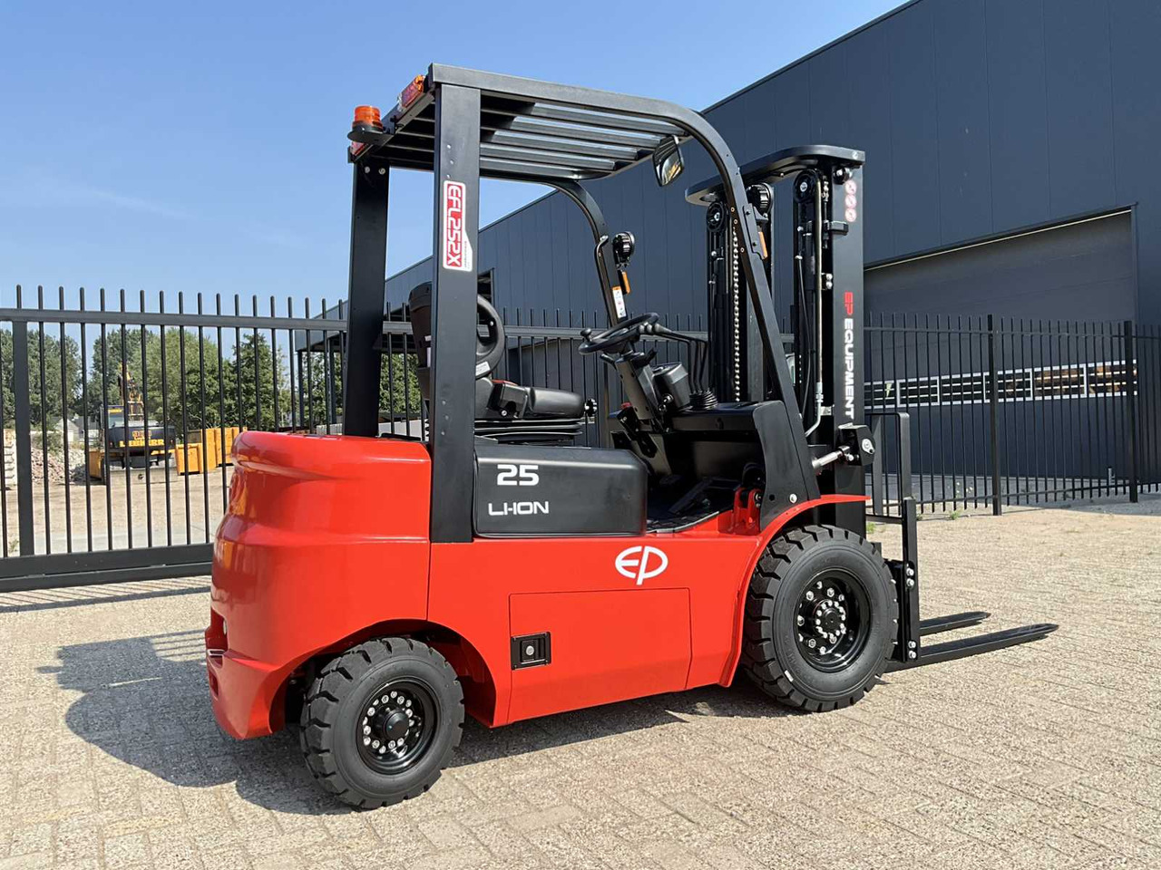 Мотокар 2025 EP EFL 252 XS FORKLIFT: снимка 6 Мотокар 2025 EP EFL 252 XS FORKLIFT: снимка 6